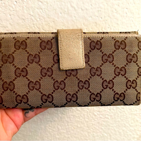 Gucci Monogram Long Wallet - Picture 3 of 9